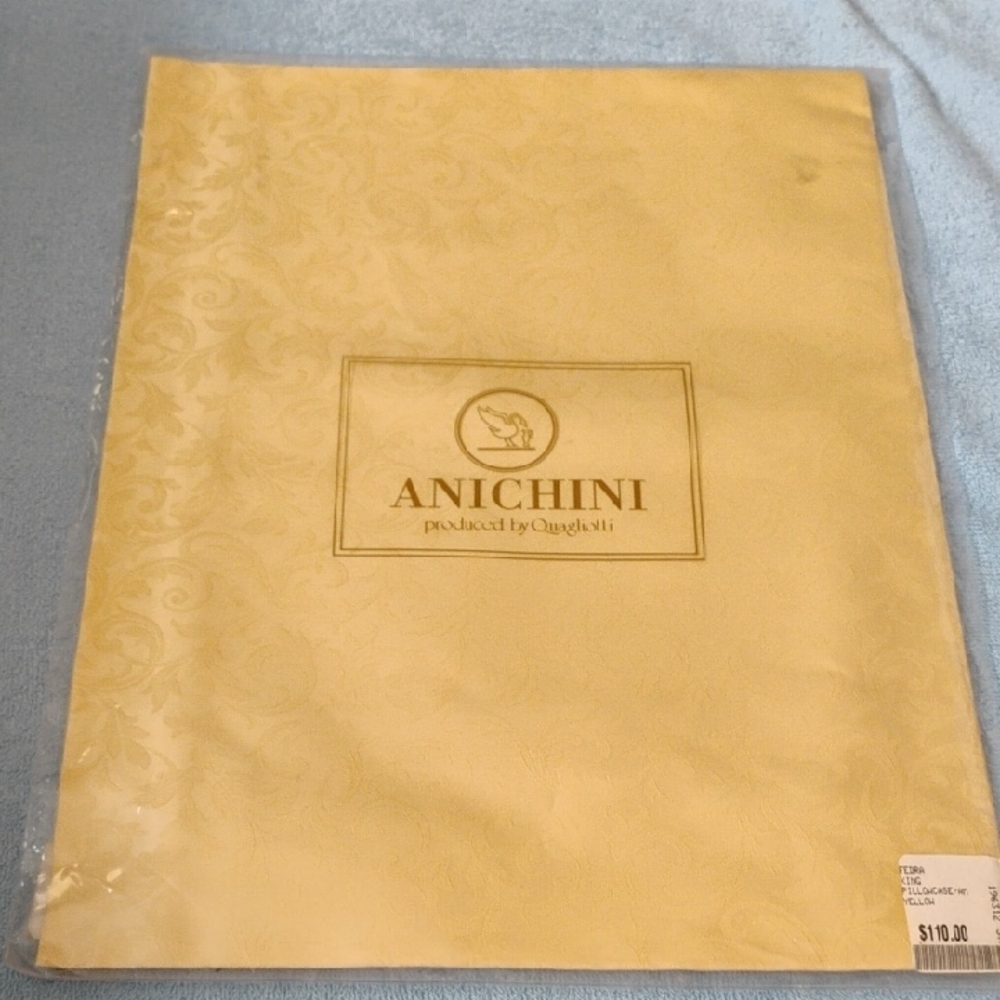 Anichini Gold Patterned Pillow Case